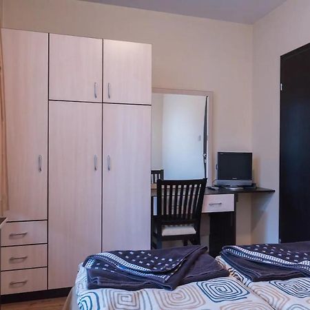 Charming, Fully-Furnished, 2-Bedroom Apartment Bansko Exterior photo
